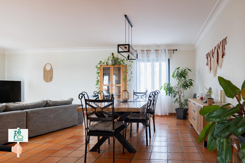 Maison - 211 m² - 8 pièces