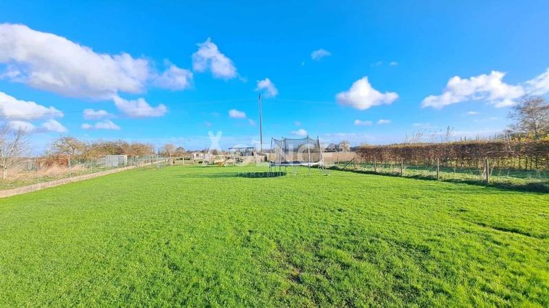 Maison - 95 m² - 4 pièces