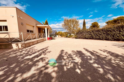 Local commercial - 107 m²