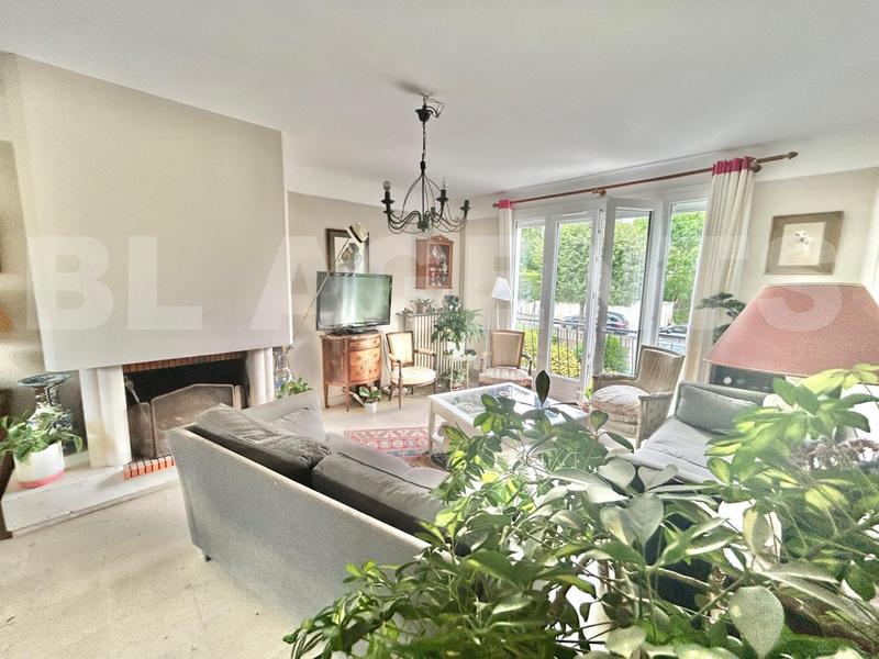 Maison - 164 m² - 8 pièces