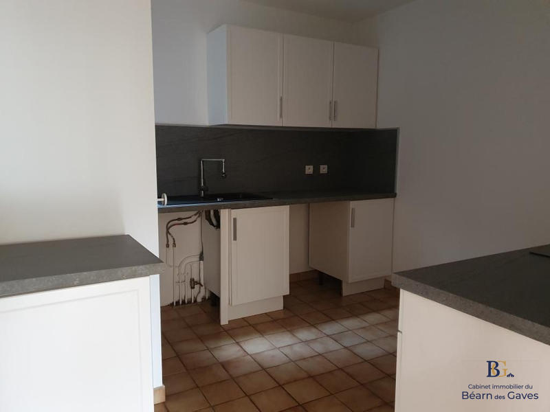 Appartement - 83 m² - 3 pièces