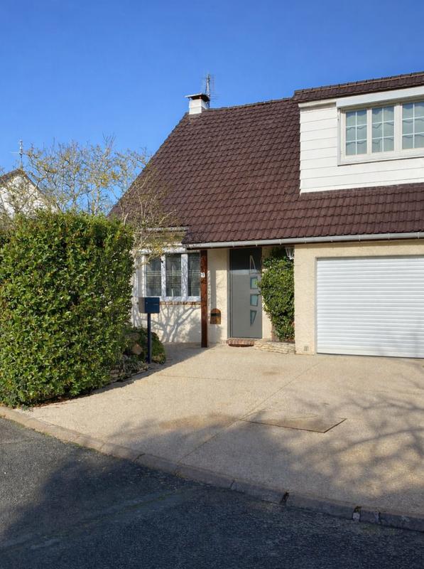 Maison - 96 m² - 5 pièces