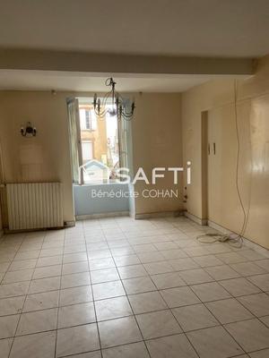 Maison - 229 m² - 9 pièces