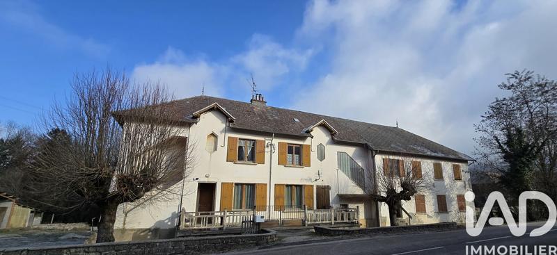 Maison de campagne - 250 m² - 15 pièces