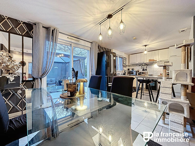 Maison - 83 m² - 5 pièces