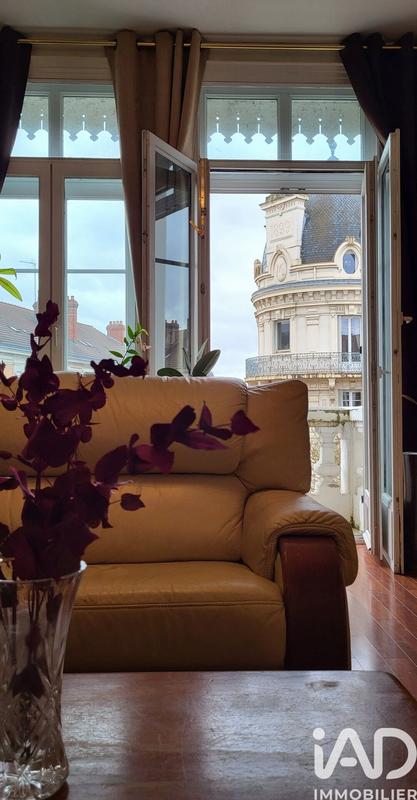 Appartement - 160 m² - 6 pièces