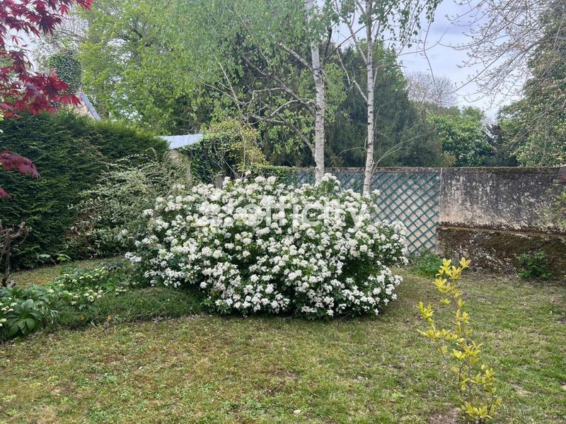 Demeure - 233 m² - 9 pièces