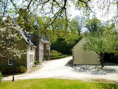 Moulin - 161 m² - 7 pièces