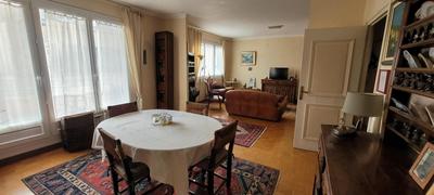 Appartement - 120 m² - 4 pièces