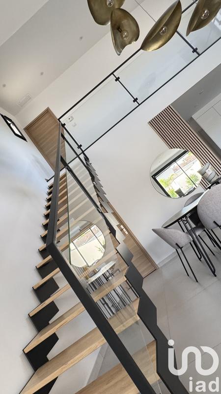 Maison - 150 m² - 5 pièces