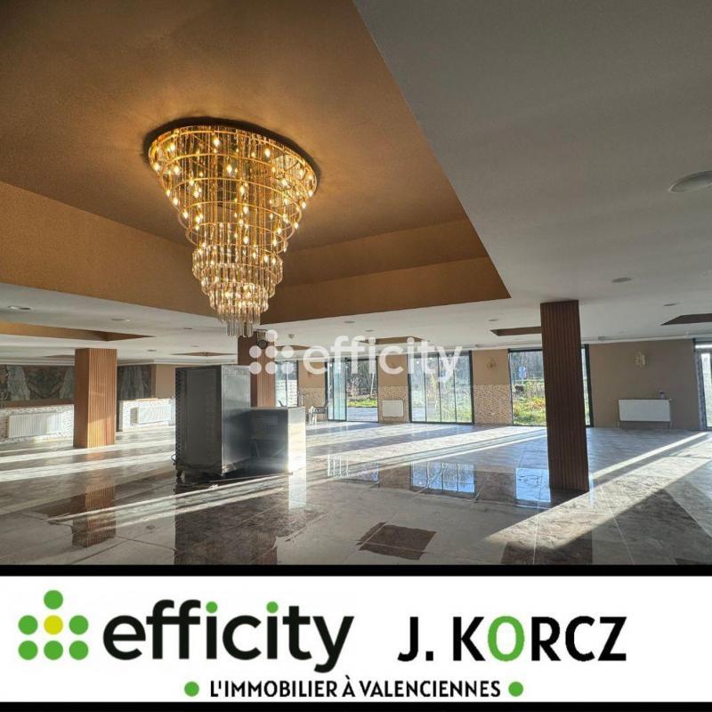 Bureau - 781 m² - 16 pièces