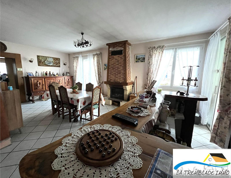 Maison - 185 m² - 9 pièces