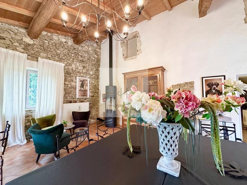 Bastide - 439 m² - 12 pièces