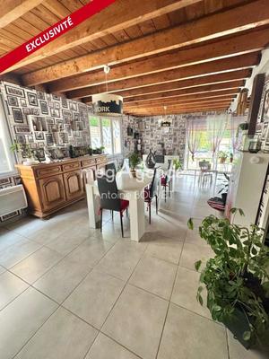 Maison - 140 m² - 5 pièces