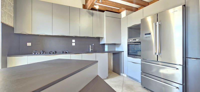 Appartement - 114 m² - 6 pièces