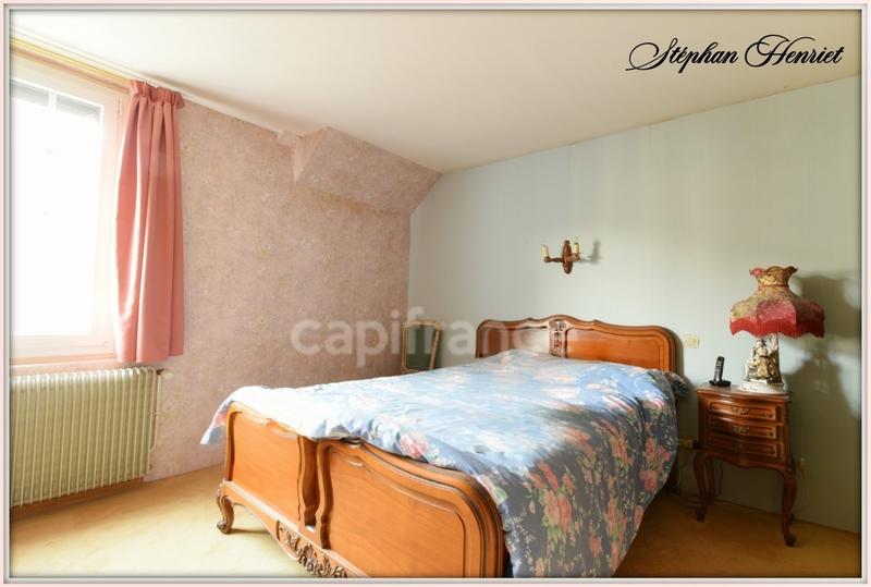 Maison - 266 m² - 11 pièces