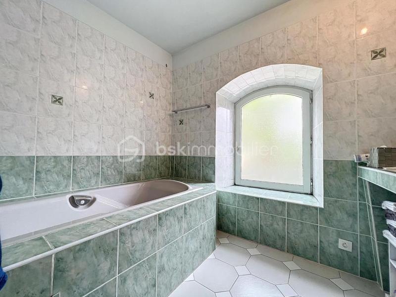 Maison en pierre - 160 m² - 6 pièces