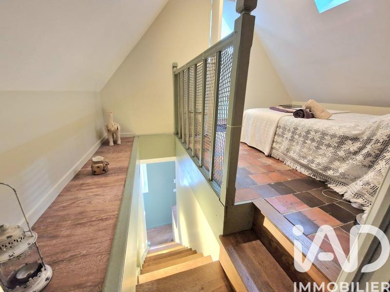 Maison - 267 m² - 10 pièces