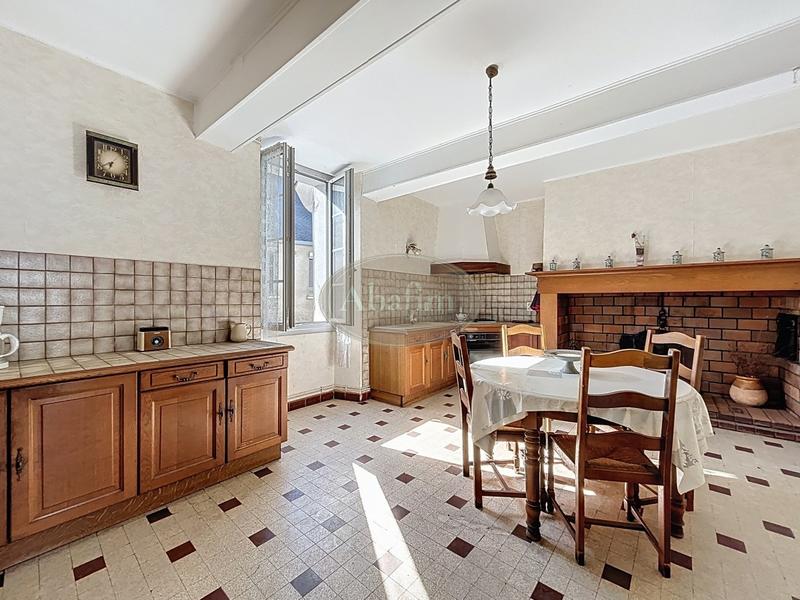 Maison - 169 m² - 8 pièces