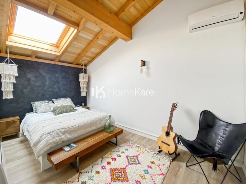 Appartement - 90 m² - 4 pièces