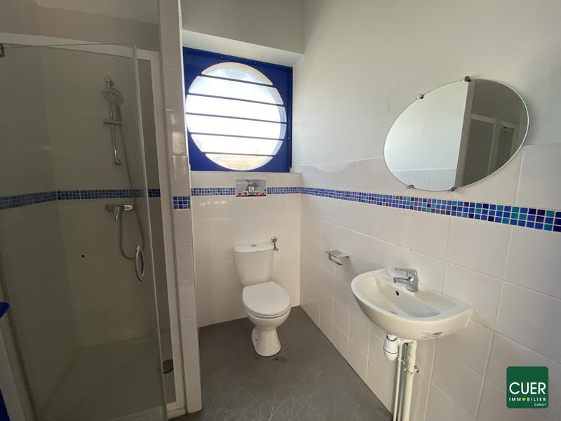 Local d'activités - 980 m²