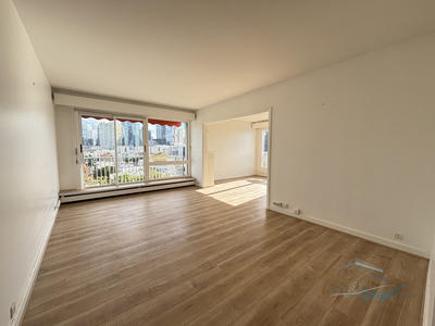 Appartement - 98 m² - 5 pièces