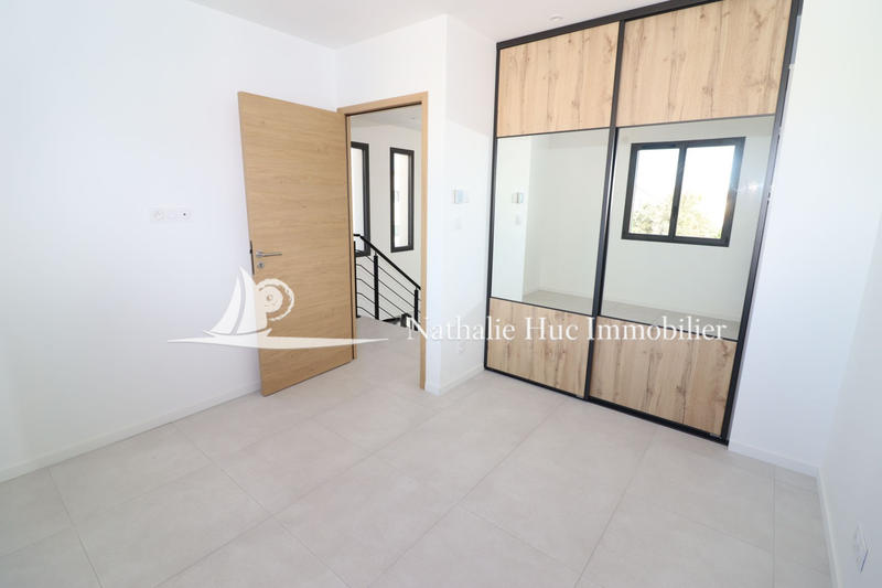 Maison contemporaine - 111 m² - 5 pièces