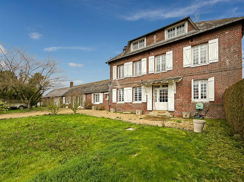 Maison - 204 m² - 7 pièces