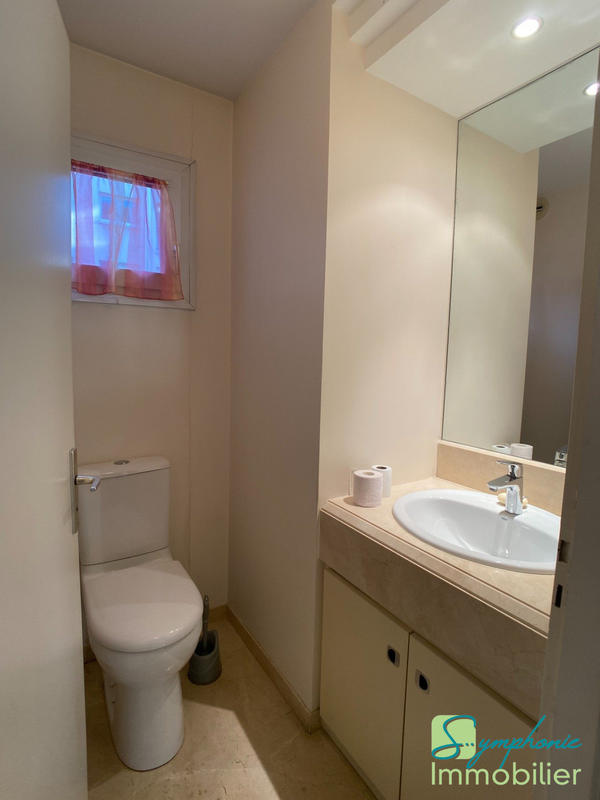 Appartement - 106 m² - 4 pièces