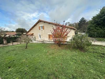 Maison - 87 m² - 8 pièces