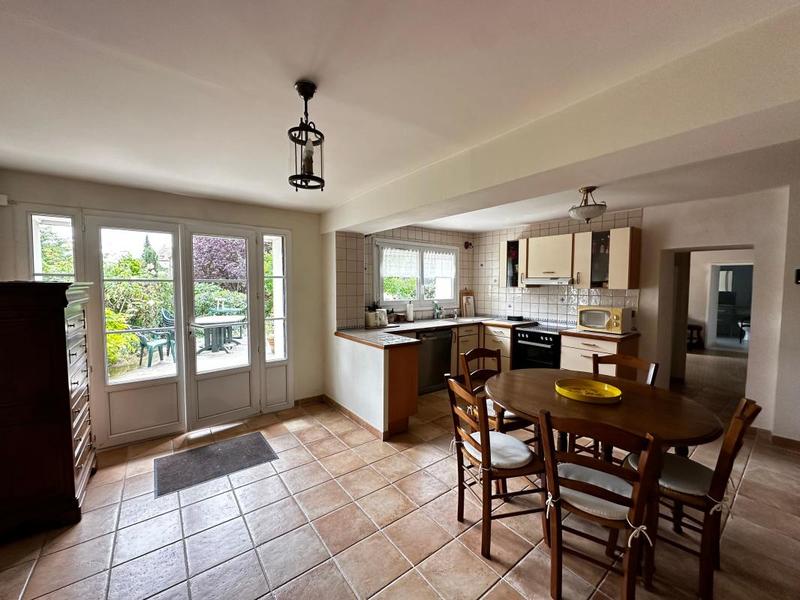 Maison - 140 m² - 6 pièces