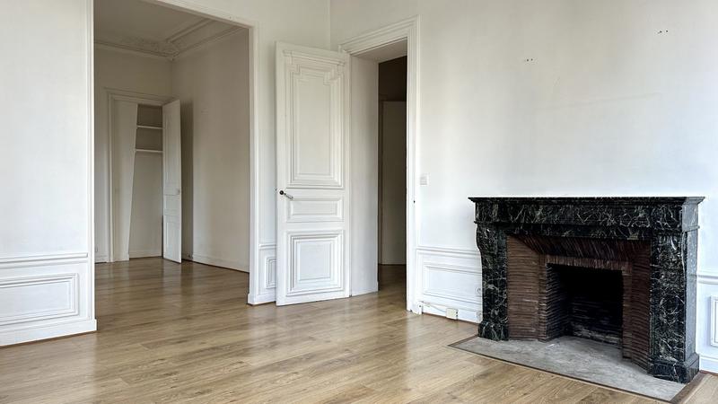 Appartement - 84 m² - 4 pièces