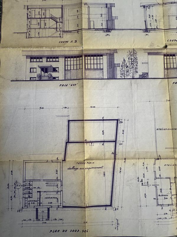 Immeuble mixte - 408 m² - 6 pièces