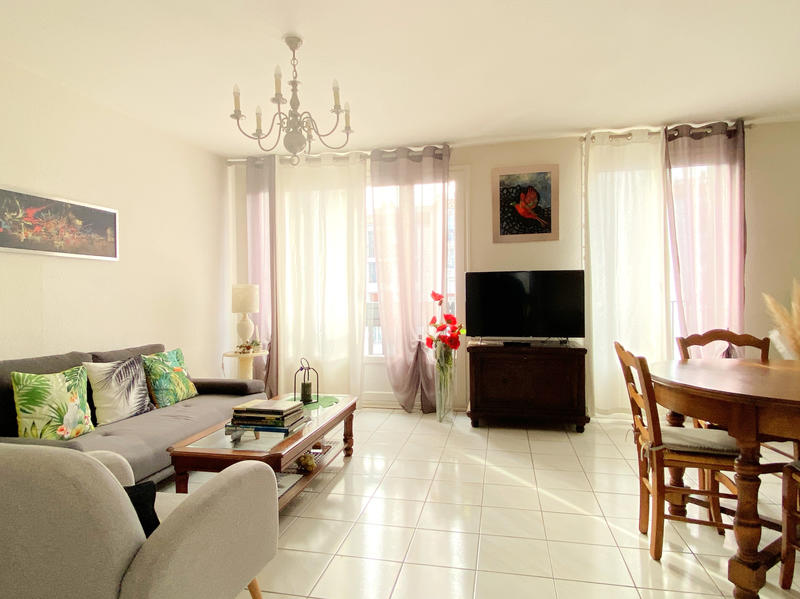 Appartement - 70 m² - 3 pièces