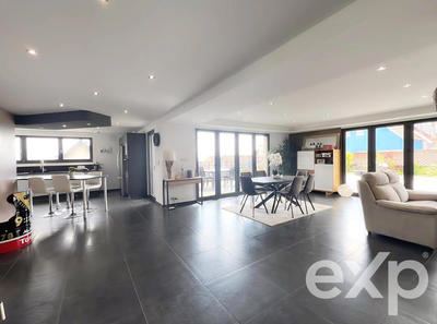 Maison - 183 m² - 7 pièces