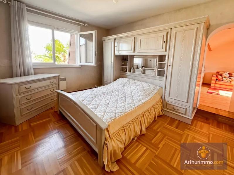 Maison - 155 m² - 9 pièces