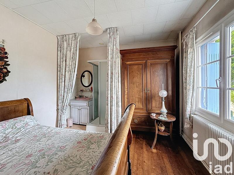 Maison - 255 m² - 9 pièces