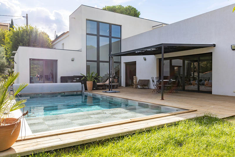 Maison - 265 m² - 6 pièces