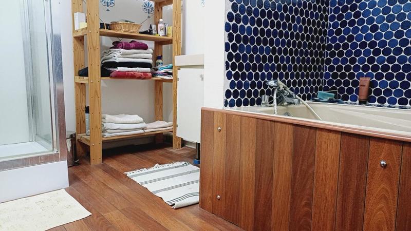 Maison - 243 m² - 8 pièces