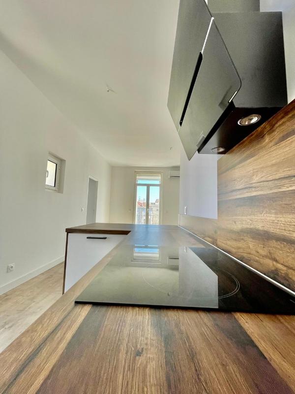 Immeuble - 8 pièces