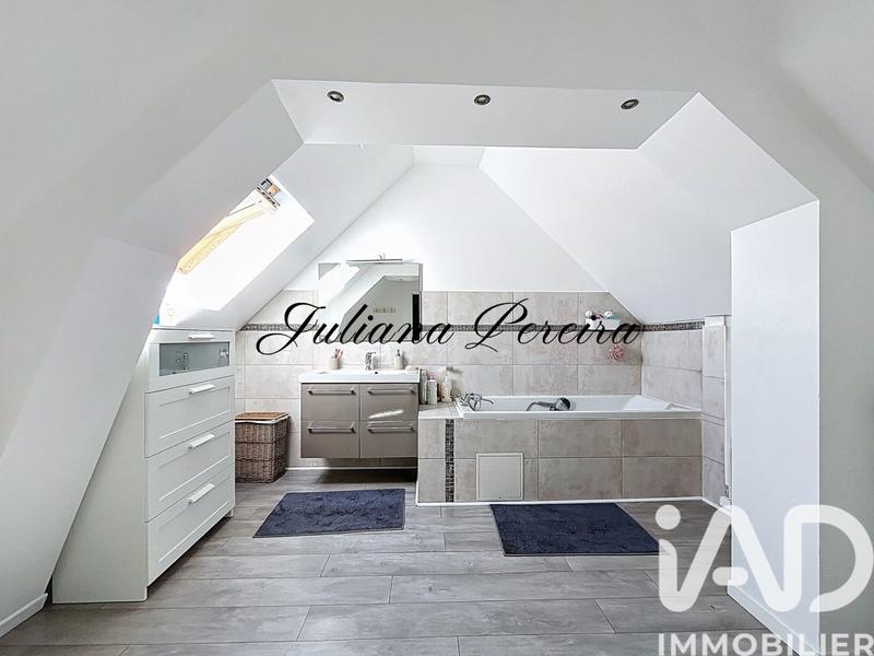 Maison - 118 m² - 5 pièces