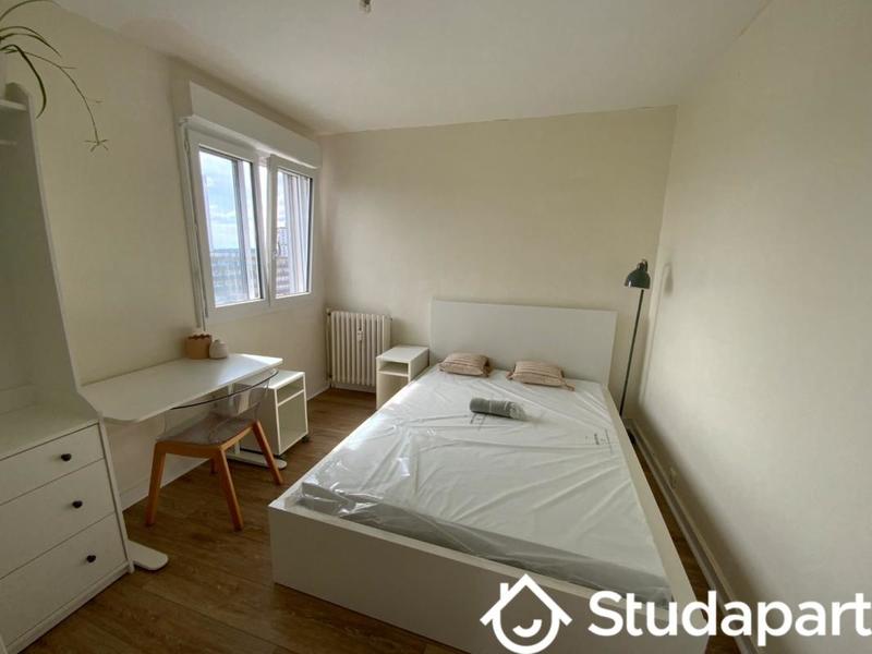 Chambre - 10 m² - 1 pièce