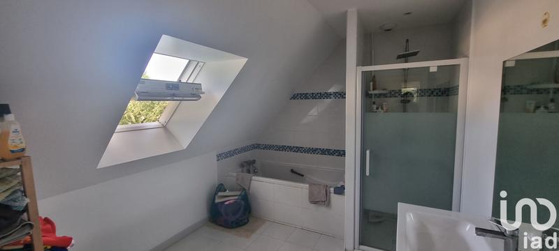 Maison - 170 m² - 8 pièces