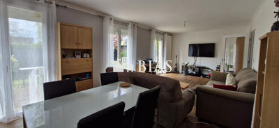 Maison - 98 m² - 4 pièces