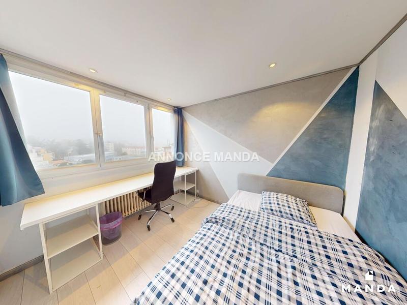 Chambre - 10 m² - 5 pièces