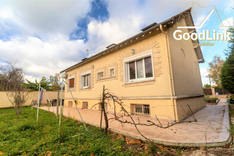 Maison ancienne - 140 m² - 7 pièces