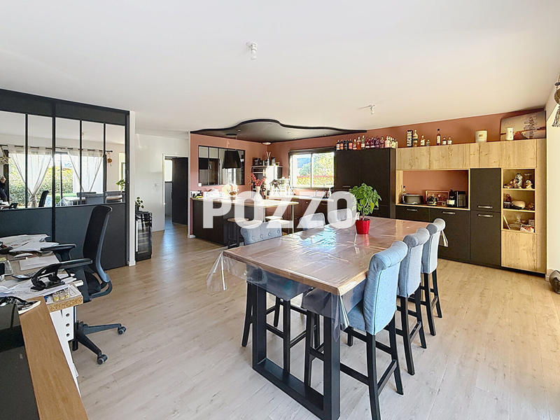 Maison - 155 m² - 6 pièces