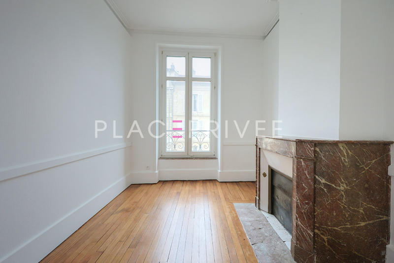 Appartement - 130 m² - 5 pièces