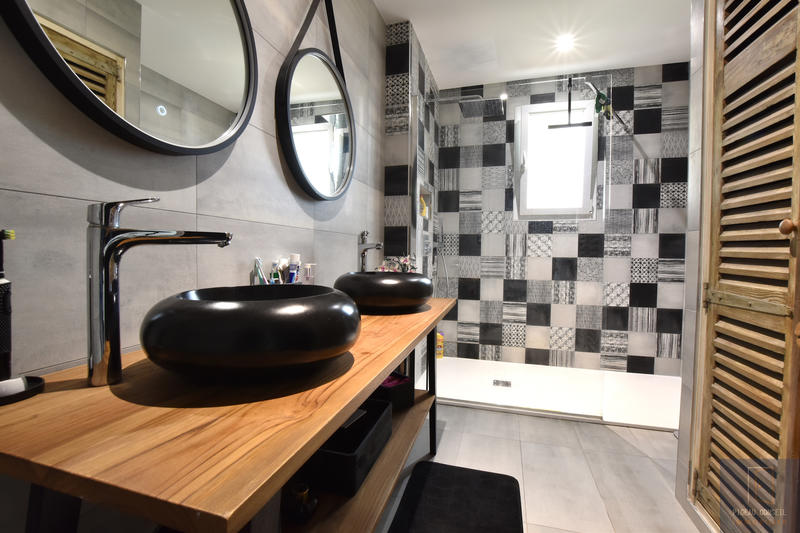 Maison - 127 m² - 5 pièces