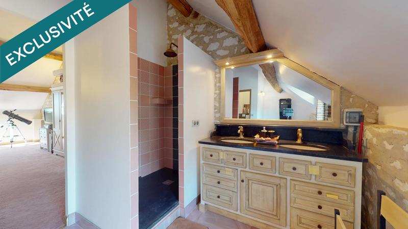 Maison - 340 m² - 7 pièces